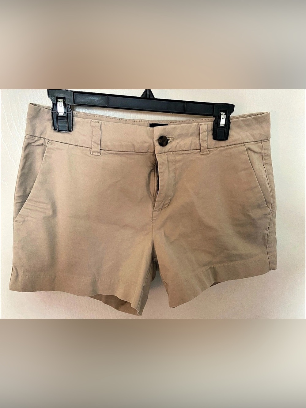 Gap Relaxed Girlfriend Chino Shorts in Tan Size 6